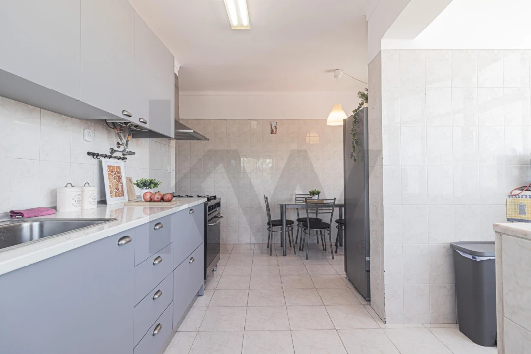 Apartamento T3 para Venda em Amora Foto 22