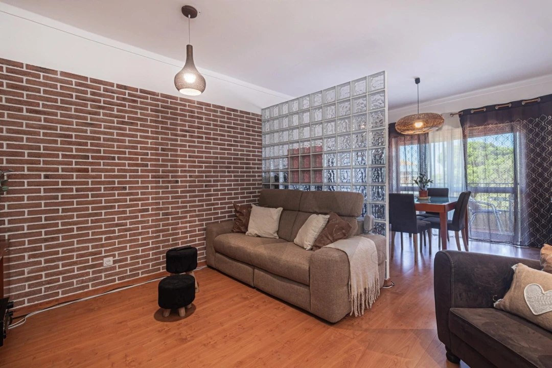 Apartamento T3 para Venda em Amora Foto 1