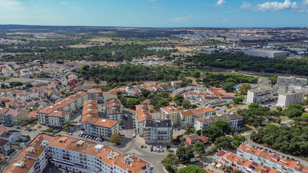 Apartamento T3 para Venda em Amora Foto 18
