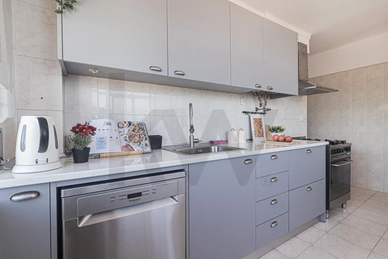 Apartamento T3 para Venda em Amora Foto 21
