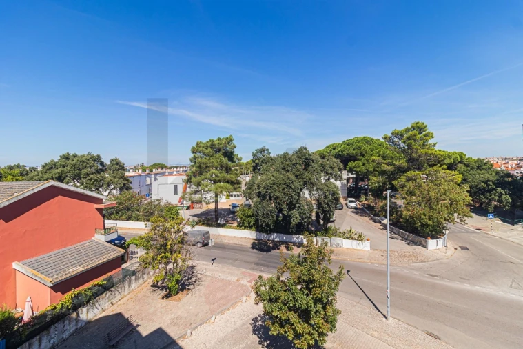 Apartamento T3 para Venda em Amora Foto 31