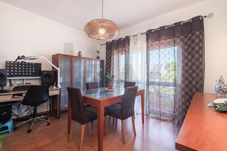 Apartamento T3 para Venda em Amora Foto 7