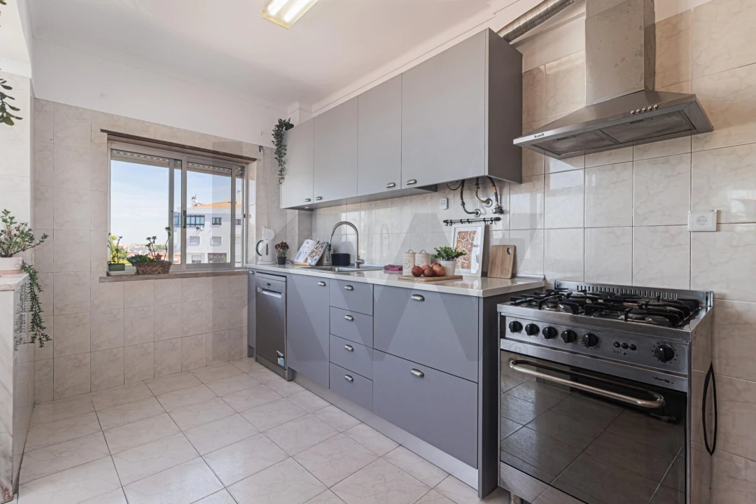 Apartamento T3 para Venda em Amora Foto 19