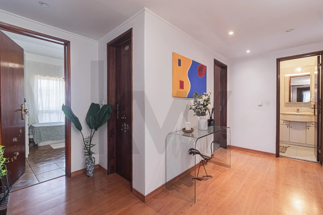 Apartamento T3 para Venda em Amora Foto 3