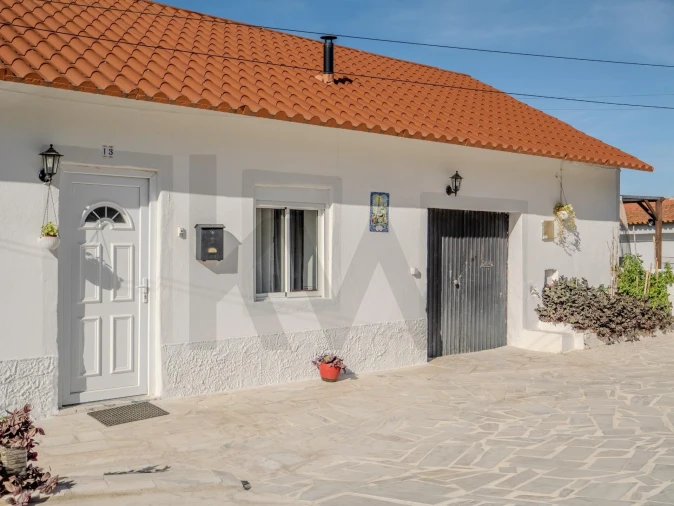 Moradia T2 para Venda em Olhalvo Foto 30