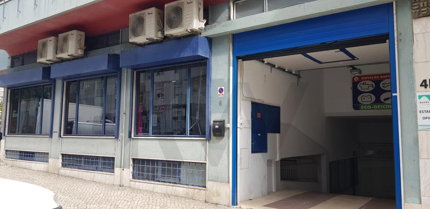 Armazém para Arrendamento em Águas Livres Foto 2