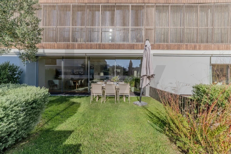 Moradia T5 para Venda em Oeiras e São Julião da Barra, Paço de Arcos e Caxias Foto 10