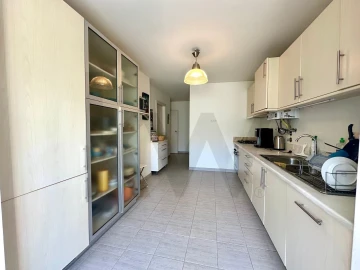 Apartamento T3 para Arrendamento em Belém