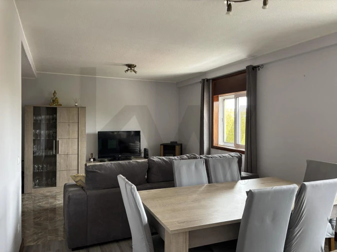 Apartamento T3 para Venda em Glória e Vera Cruz Foto 2