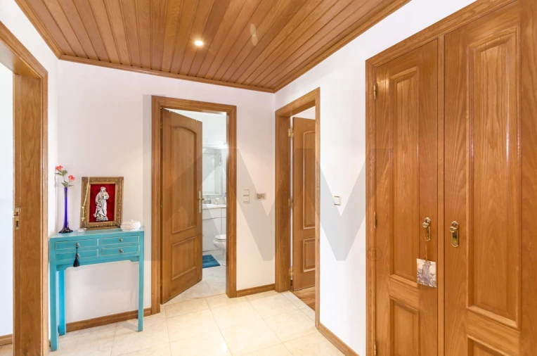 Apartamento T3 para Arrendamento em Oeiras e São Julião da Barra, Paço de Arcos e Caxias Foto 8