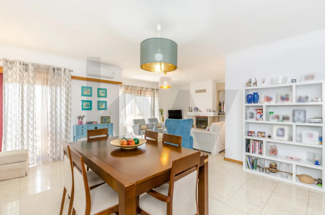 Apartamento T3 para Arrendamento em Oeiras e São Julião da Barra, Paço de Arcos e Caxias Foto 1