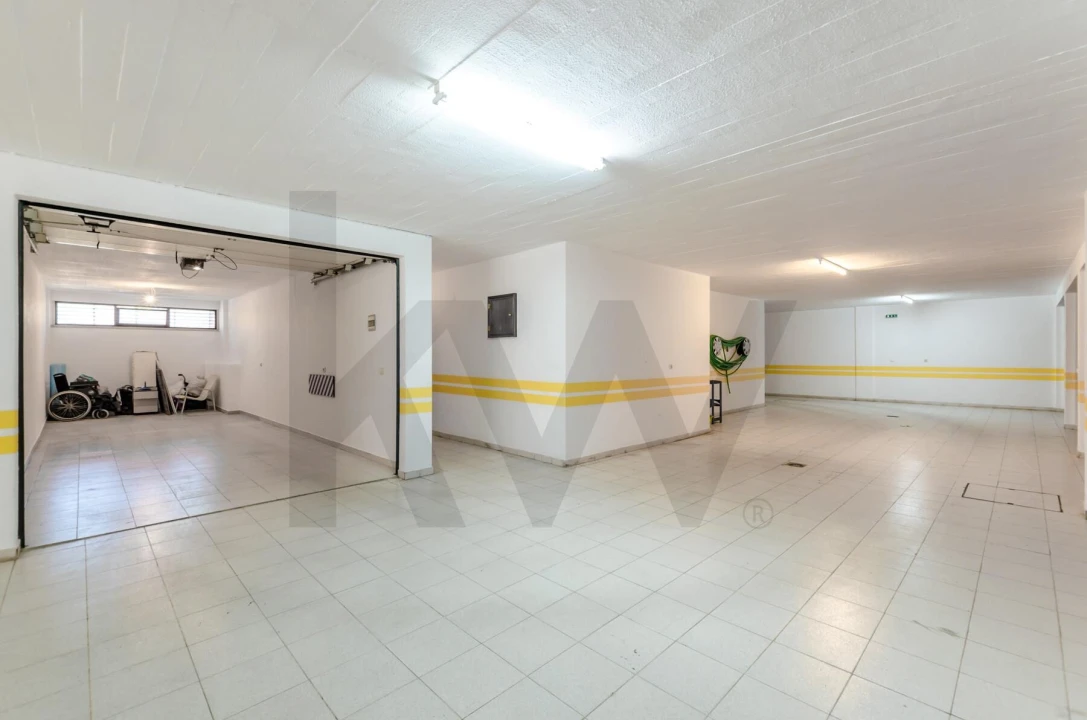 Apartamento T3 para Arrendamento em Oeiras e São Julião da Barra, Paço de Arcos e Caxias Foto 23