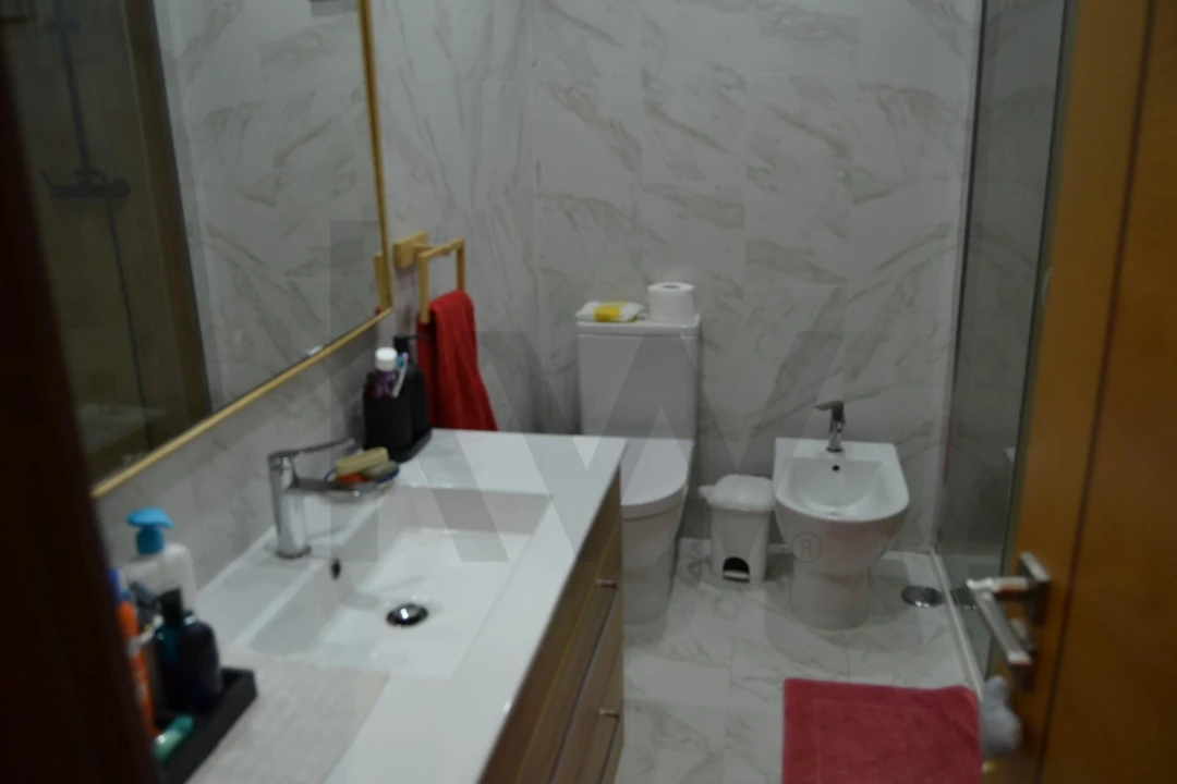 Apartamento T3 para Venda em Porto Salvo Foto 19