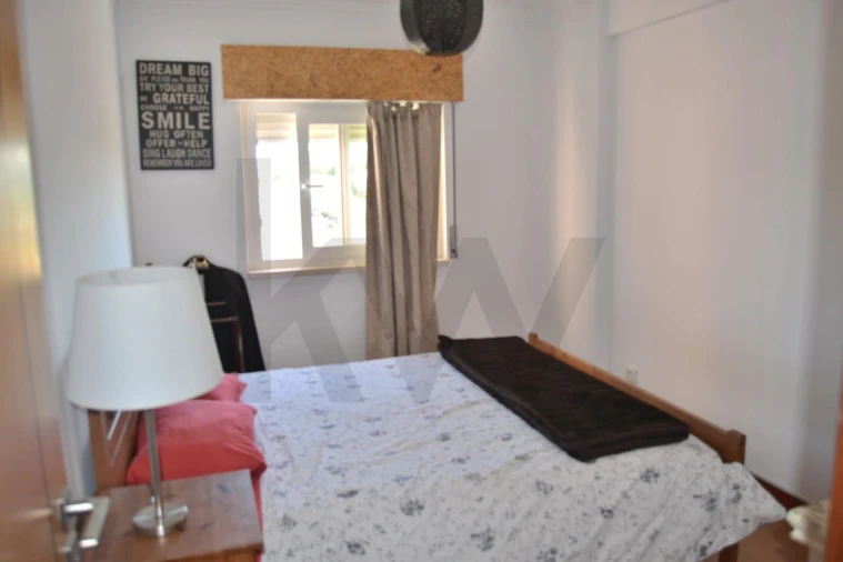 Apartamento T3 para Venda em Porto Salvo Foto 11