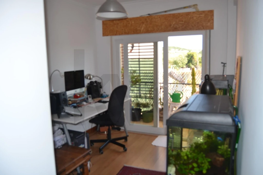 Apartamento T3 para Venda em Porto Salvo Foto 13