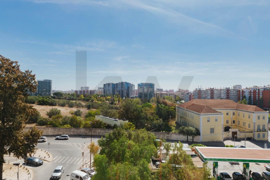 Apartamento T2 para Arrendamento em Carnide Foto 26