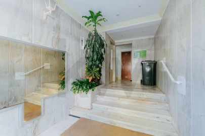 Apartamento T2 para Arrendamento em Carnide