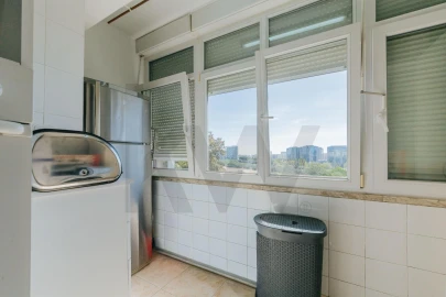 Apartamento T2 para Arrendamento em Carnide
