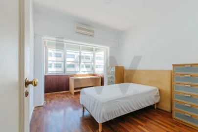 Apartamento T2 para Arrendamento em Carnide