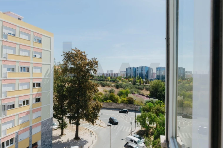 Apartamento T2 para Arrendamento em Carnide Foto 14