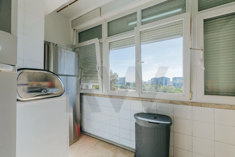 Apartamento T2 para Arrendamento em Carnide Foto 22