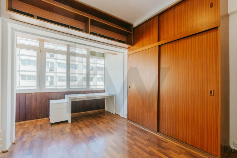 Apartamento T2 para Arrendamento em Carnide Foto 15