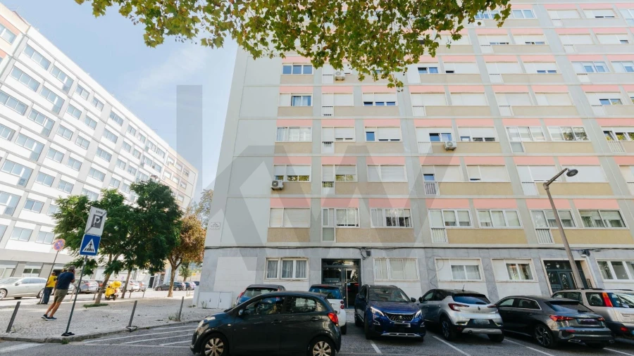 Apartamento T2 para Arrendamento em Carnide