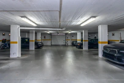Apartamento T2 para Venda em Carnaxide e Queijas