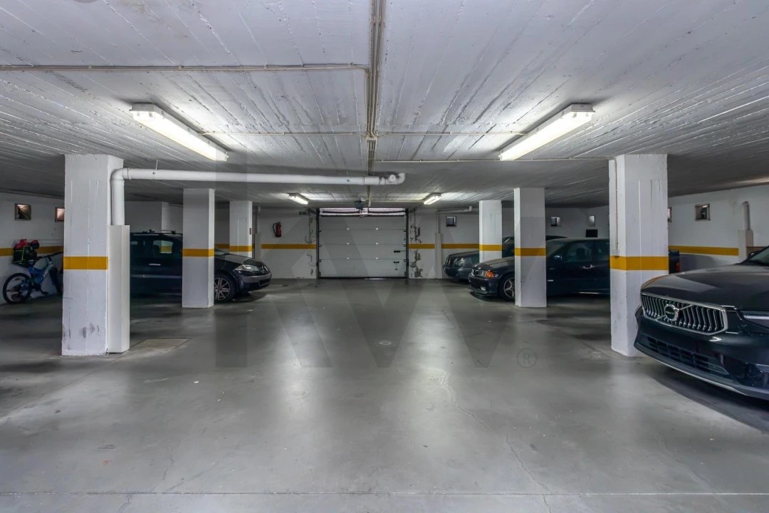 Apartamento T2 para Venda em Carnaxide e Queijas Foto 30