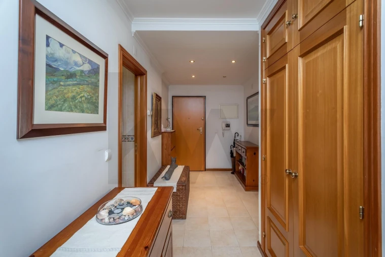 Apartamento T2 para Venda em Carnaxide e Queijas Foto 13