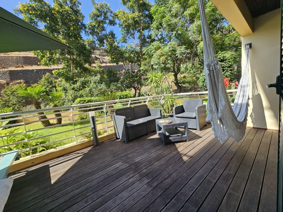 Apartamento T2 para Arrendamento em São Martinho Foto 17