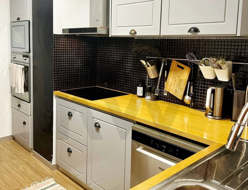 Apartamento T2 para Arrendamento em São Martinho Foto 8