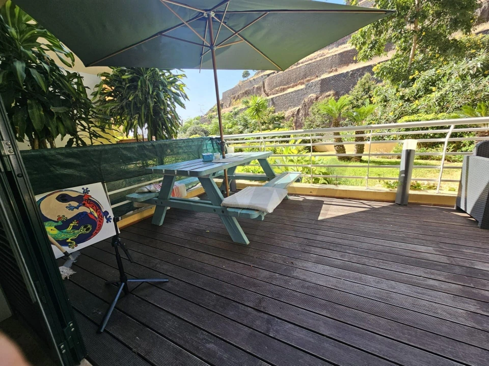 Apartamento T2 para Arrendamento em São Martinho Foto 15