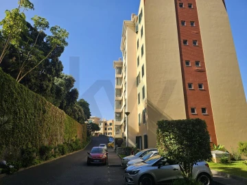 Apartamento T2 para Arrendamento em São Martinho