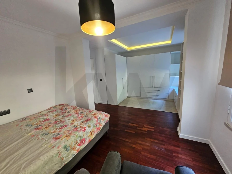 Apartamento T2 para Arrendamento em São Martinho Foto 12