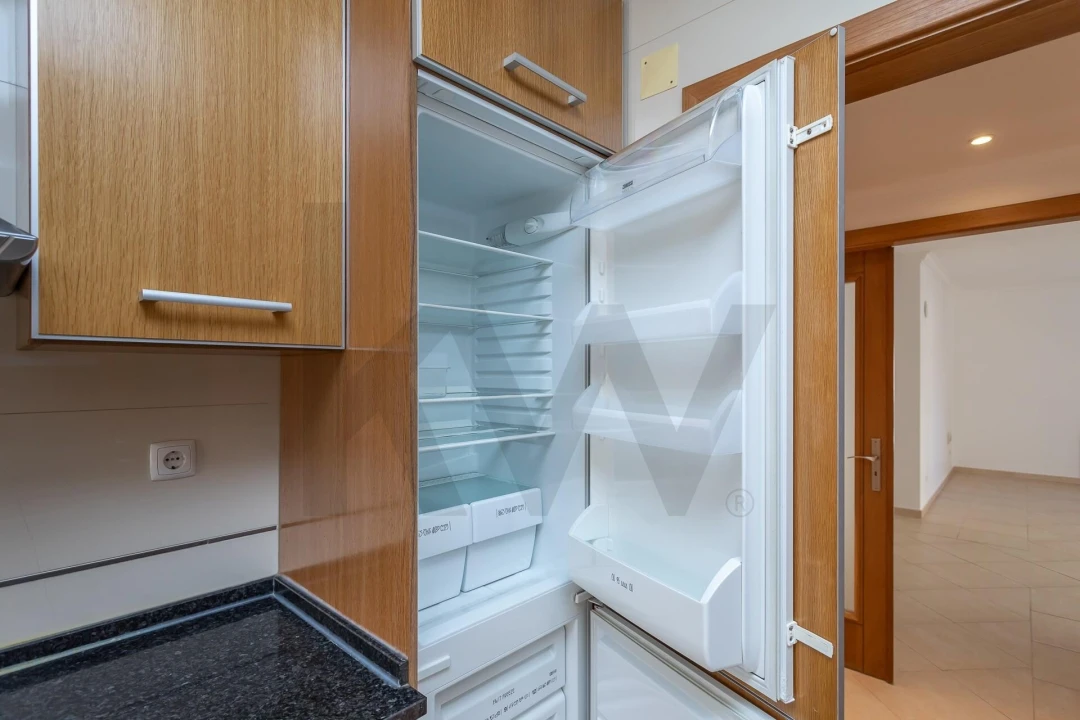 Apartamento T2 para Arrendamento em São Domingos de Rana Foto 16