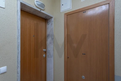 Apartamento T2 para Arrendamento em São Domingos de Rana