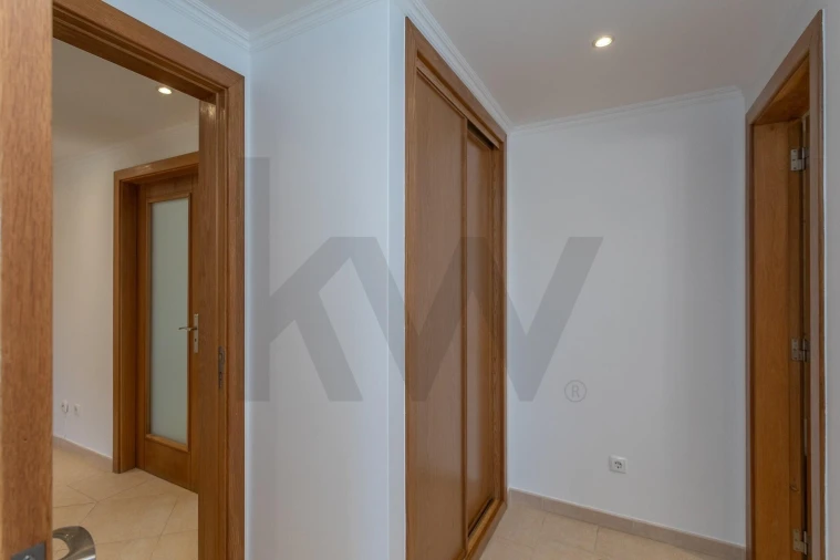 Apartamento T2 para Arrendamento em São Domingos de Rana Foto 30
