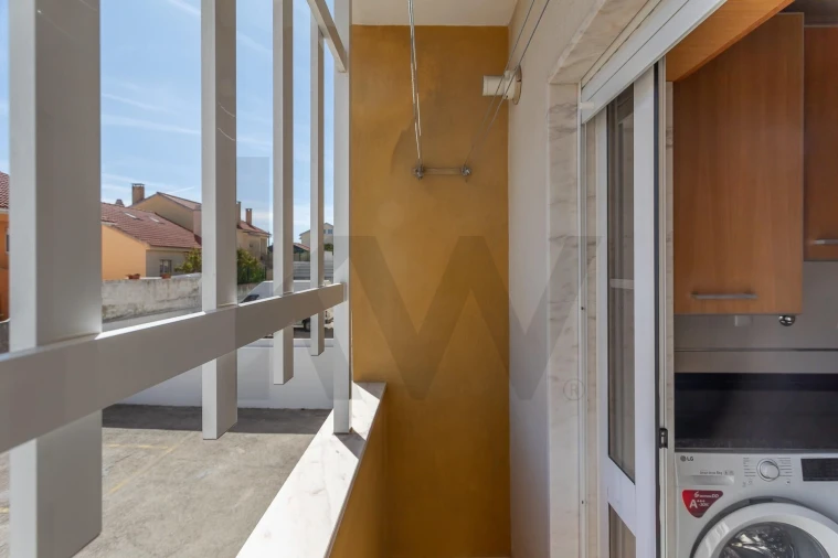 Apartamento T2 para Arrendamento em São Domingos de Rana Foto 19