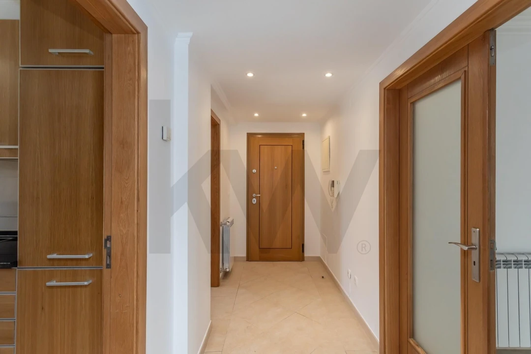 Apartamento T2 para Arrendamento em São Domingos de Rana Foto 2