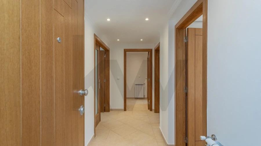 Apartamento T2 para Arrendamento em São Domingos de Rana