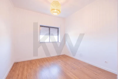 Apartamento T3 para Venda em São Martinho do Bispo e Ribeira de Frades