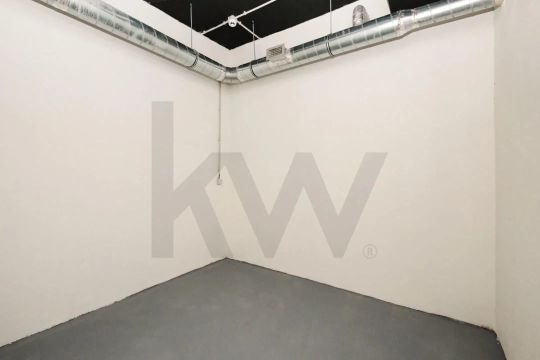 Apartamento T2 para Arrendamento em Avenidas Novas Foto 25