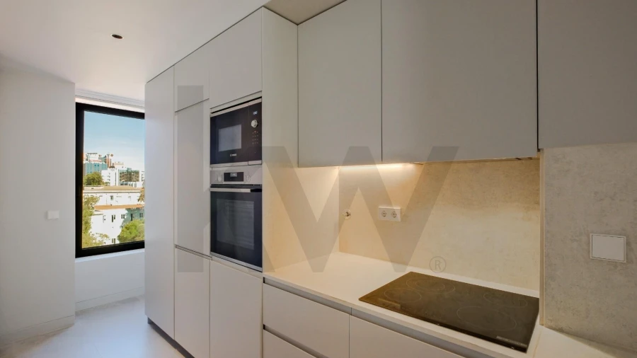 Apartamento T2 para Arrendamento em Avenidas Novas