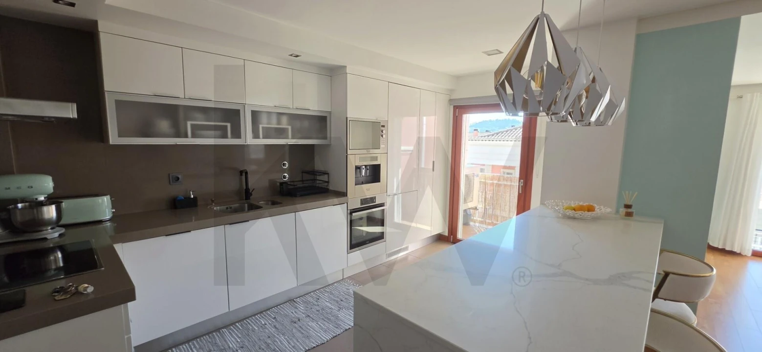 Apartamento T2 para Venda em Milharado Foto 9