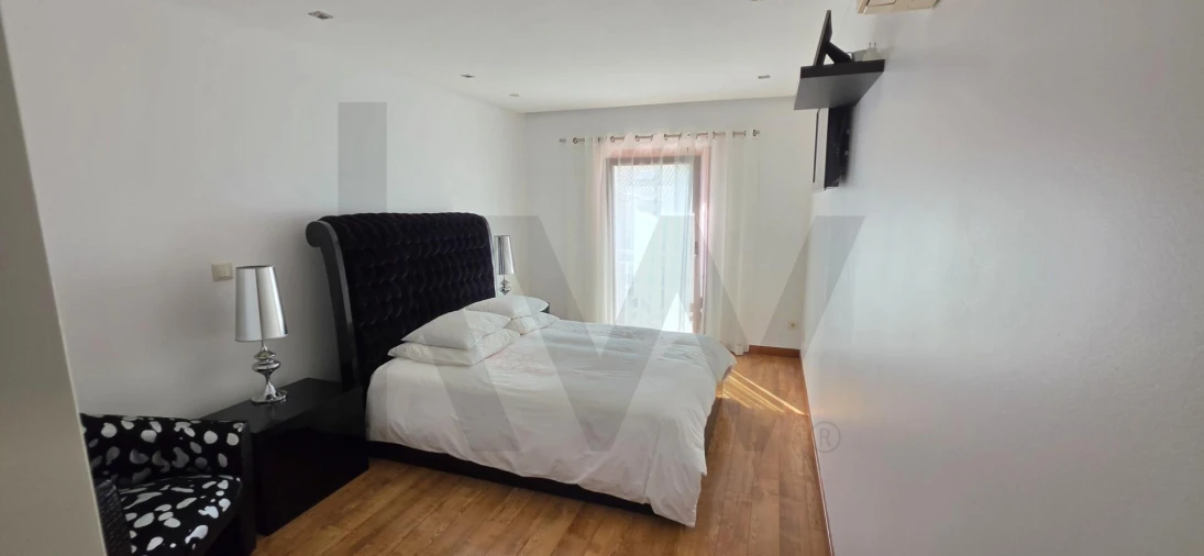 Apartamento T2 para Venda em Milharado Foto 12