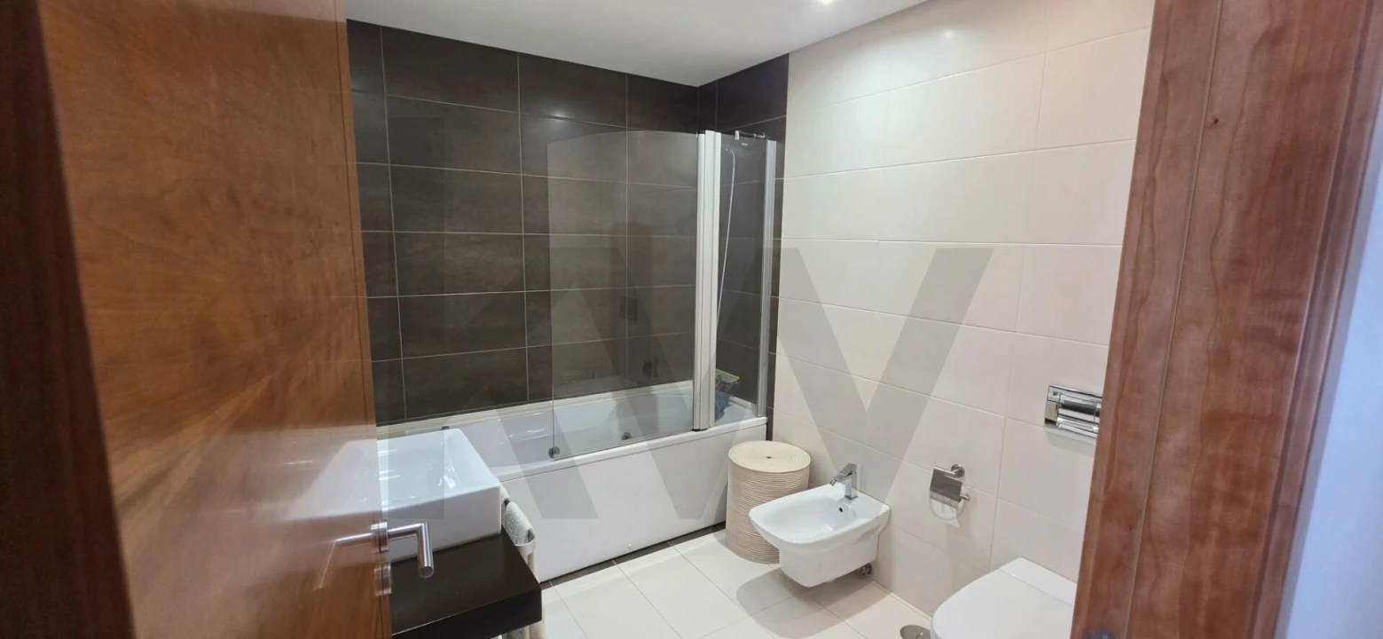 Apartamento T2 para Venda em Milharado Foto 14