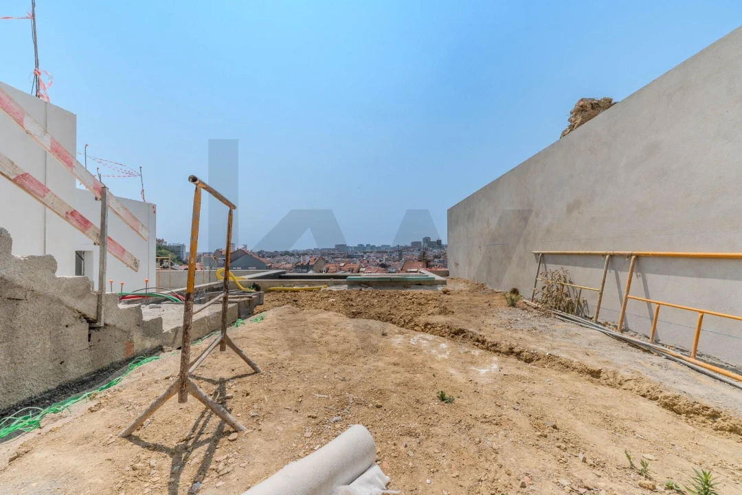 Apartamento T2 para Venda em Areeiro Foto 26
