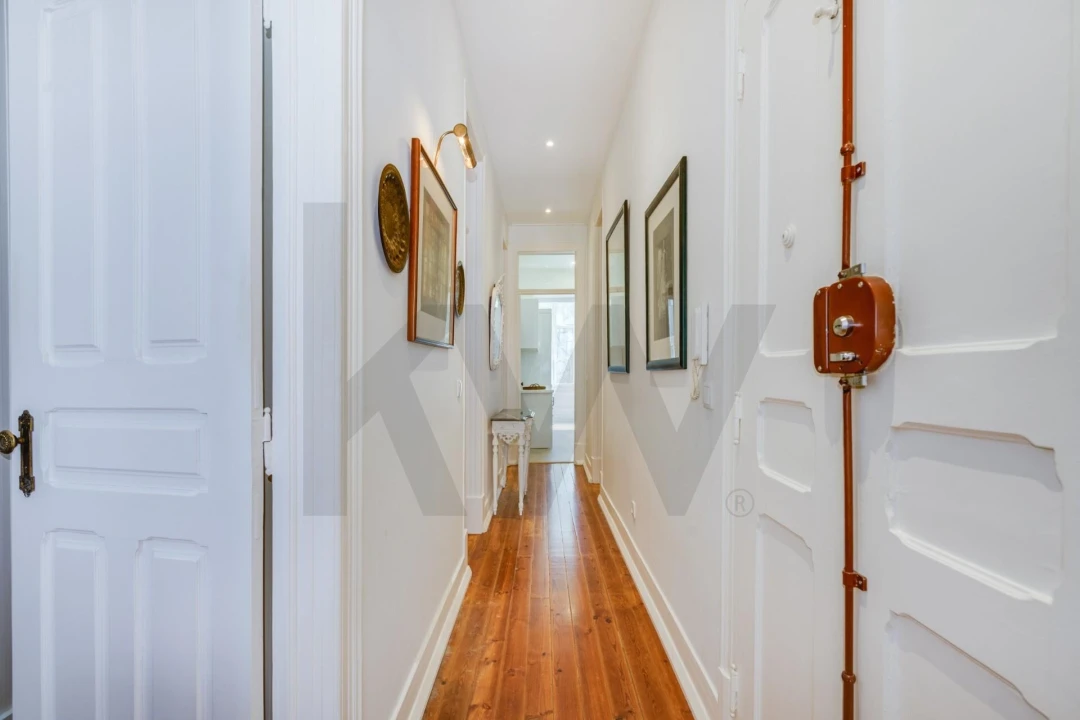 Apartamento T3 para Venda em Campo de Ourique Foto 1