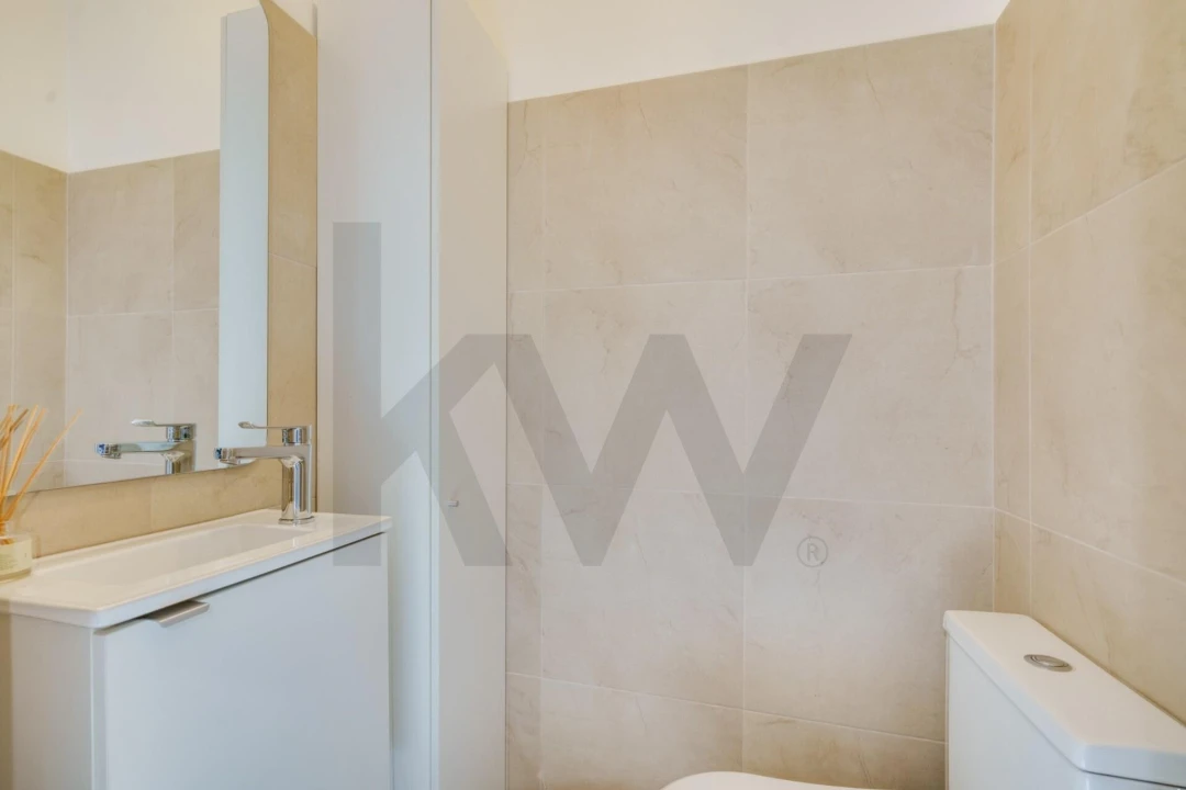 Apartamento T3 para Venda em Campo de Ourique Foto 12